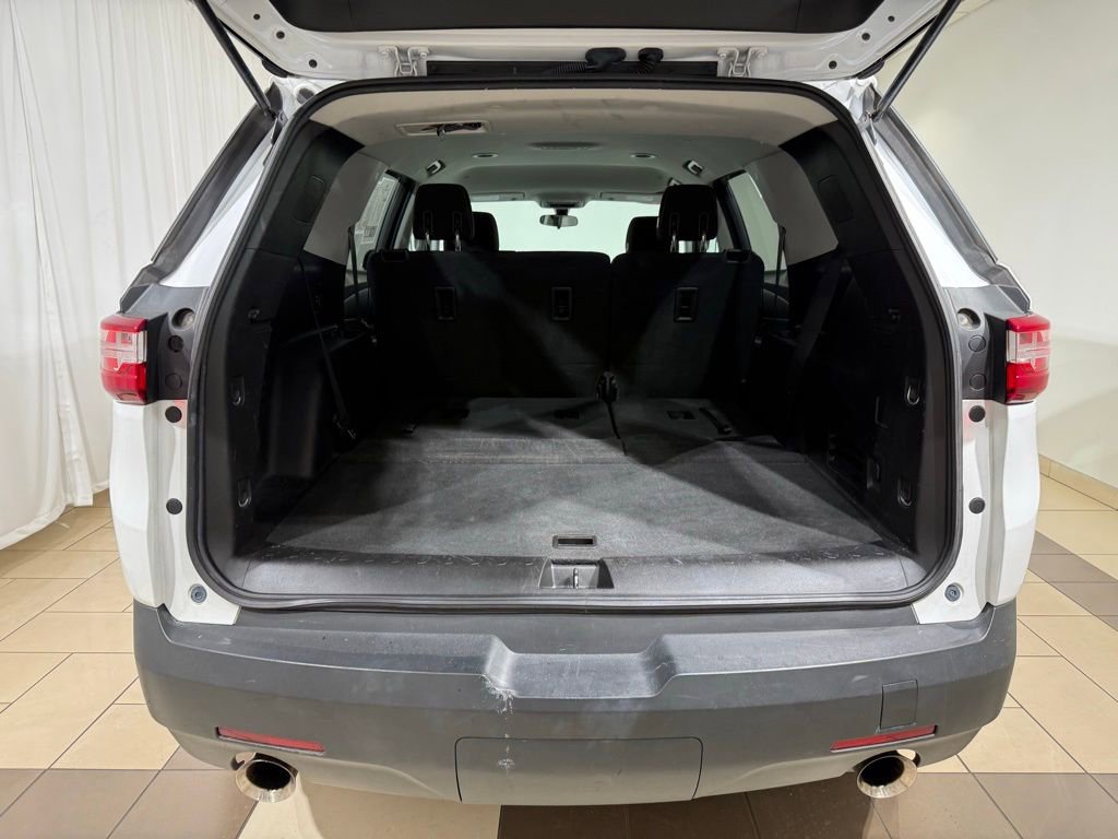 Used 2018 Chevrolet Traverse LS image 12