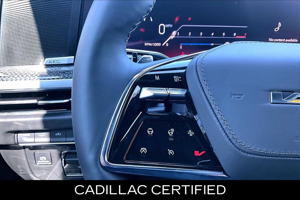 Used 2026 Cadillac Escalade ESV V w/ LPO, ONYX Package AWD/4WD image 22