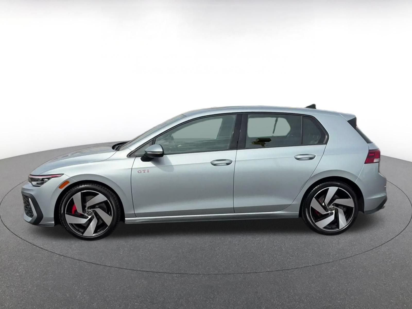 Used 2026 Volkswagen Golf S FWD image 7