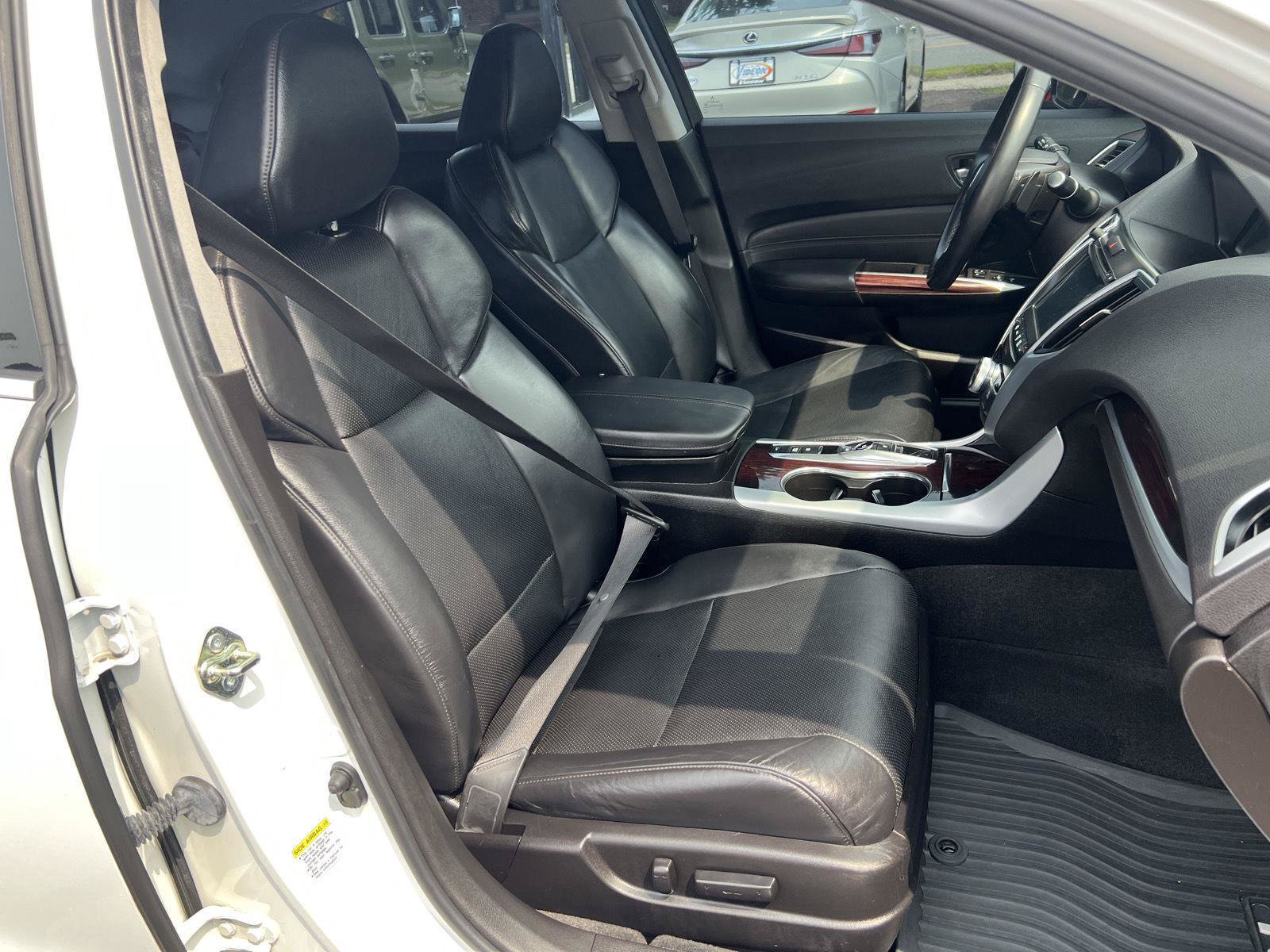 Used 2016 Acura TLX V6 SH-AWD w/ Technology Pkg image 17