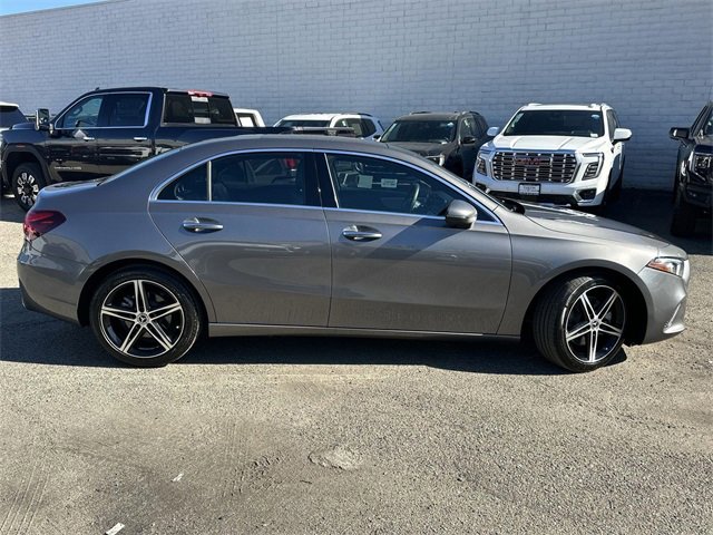 Used 2022 Mercedes-Benz A 220 image 3