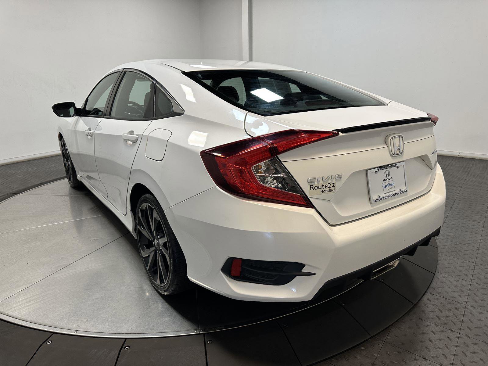 Used 2020 Honda Civic Sport image 9