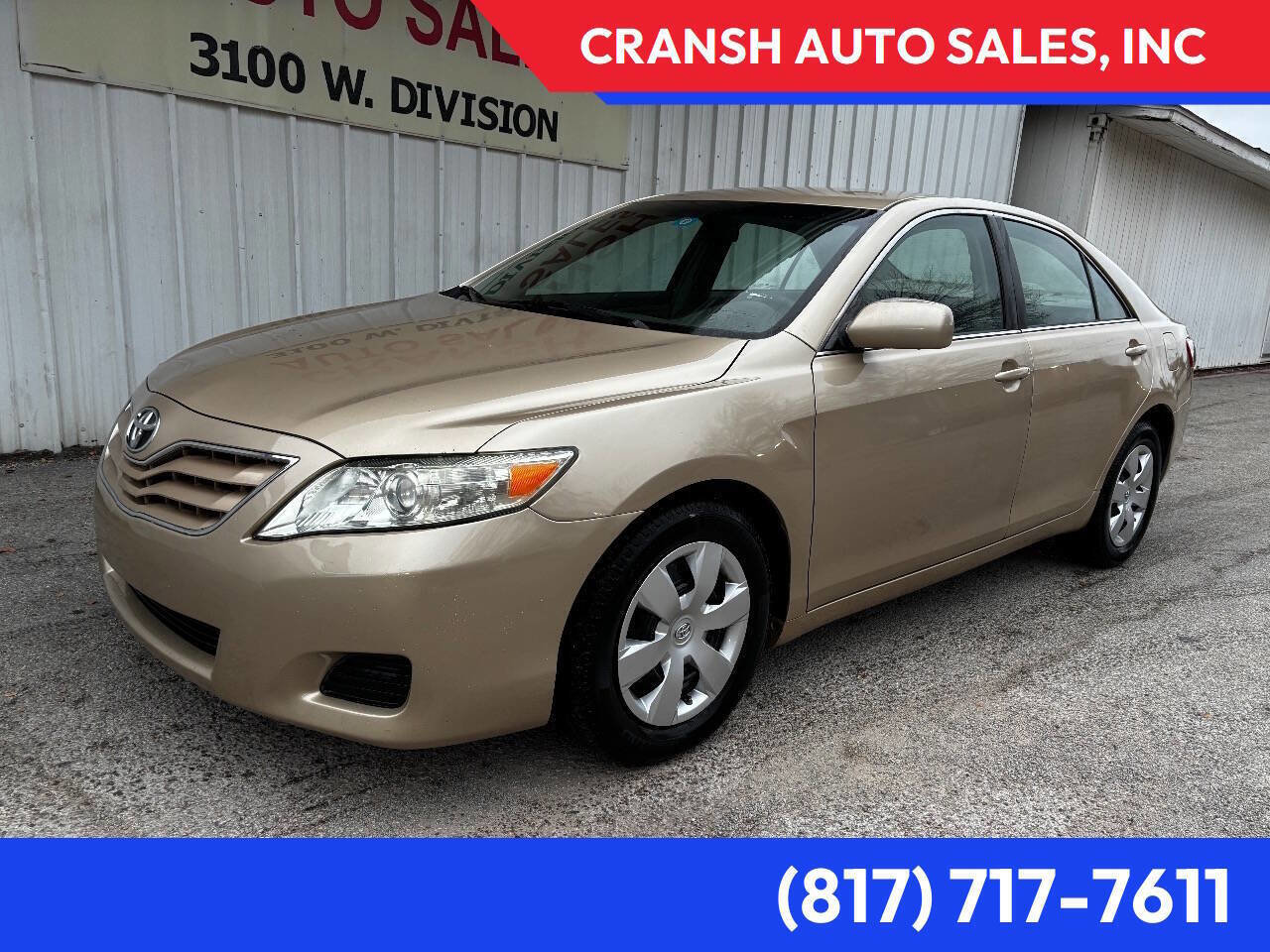 Used 2011 Toyota Camry LE image 1