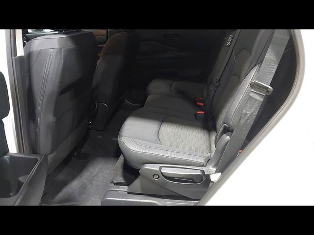 Used 2024 Nissan Pathfinder SV AWD/4WD image 21