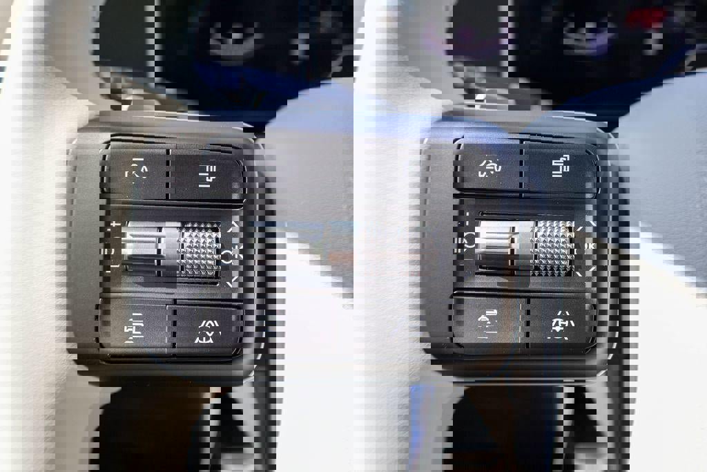 New 2026 Hyundai Santa Fe SEL image 16