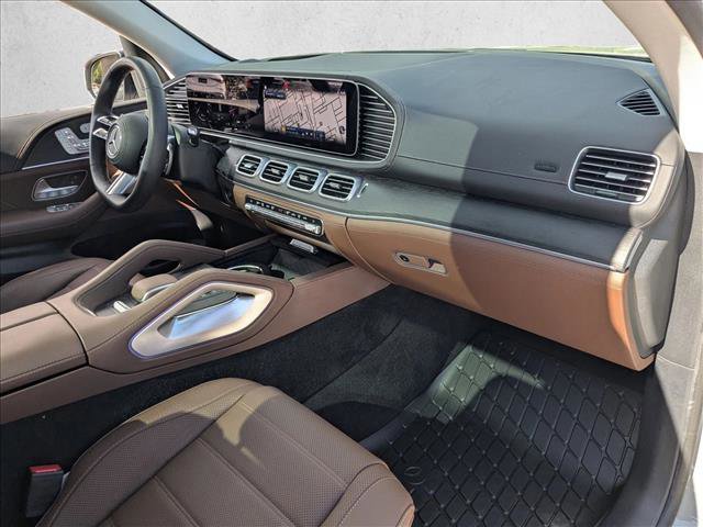 Used 2024 Mercedes-Benz GLS 580 GLS 580 image 24