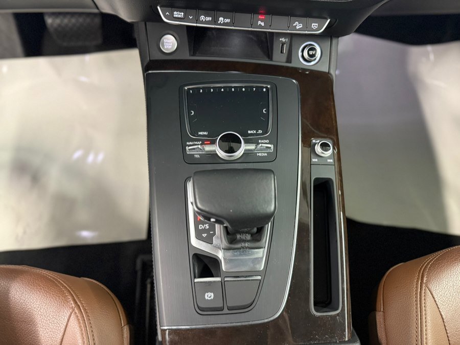 Used 2019 Audi Q5 2.0T Premium Plus w/ Premium Plus Package AWD/4WD image 21