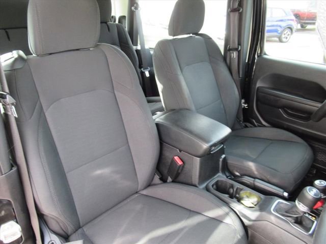 Used 2021 Jeep Wrangler Sport image 8
