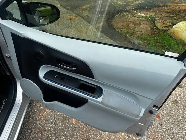 Used 2013 Toyota Prius C Three FWD image 18