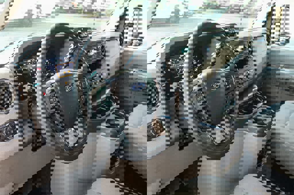 New 2026 Ford E-350 and Econoline 350 Super Duty w/ Power Equipment Group image 18