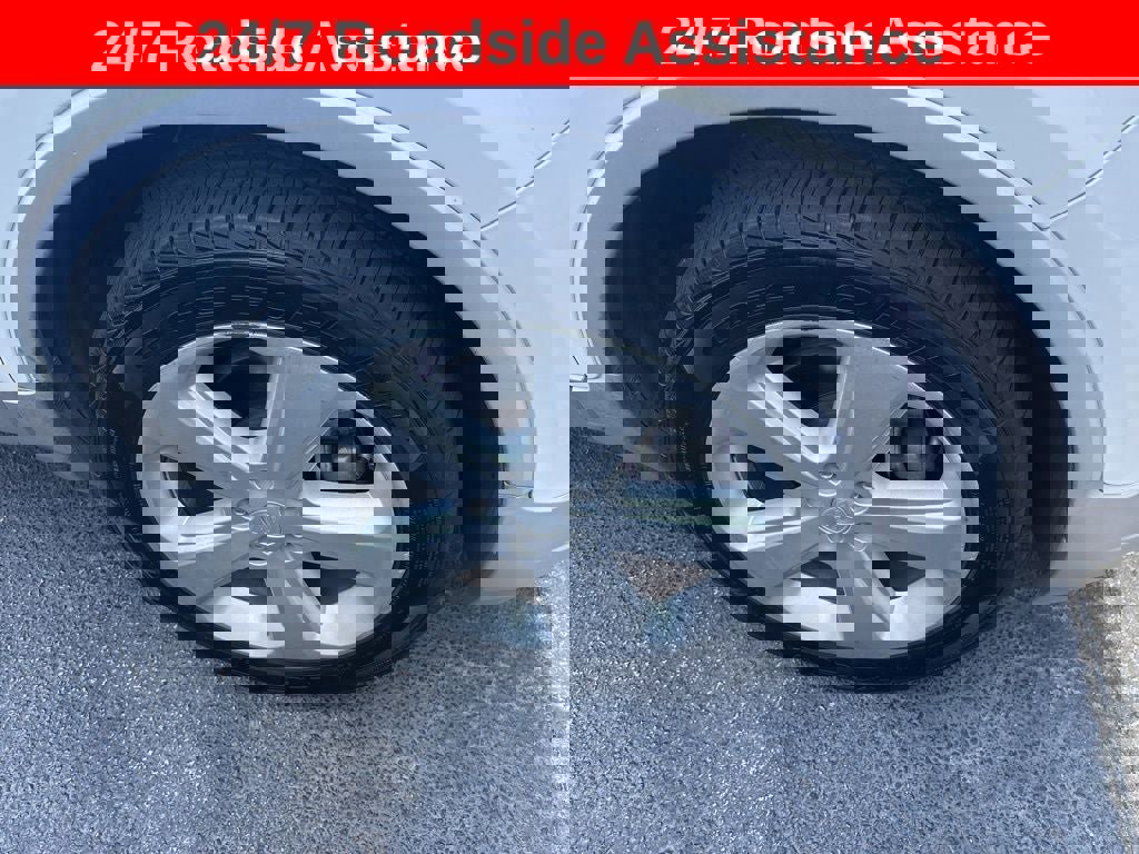 Used 2015 Buick Encore FWD image 5