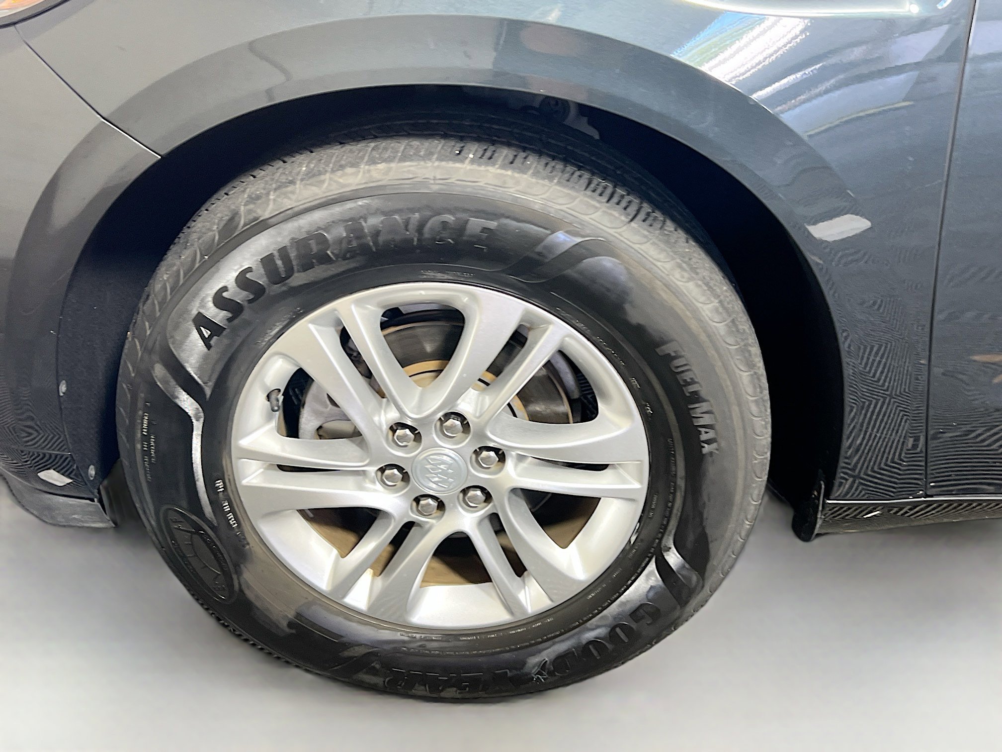 Used 2018 Buick Enclave Essence w/ Trailering Package FWD image 13