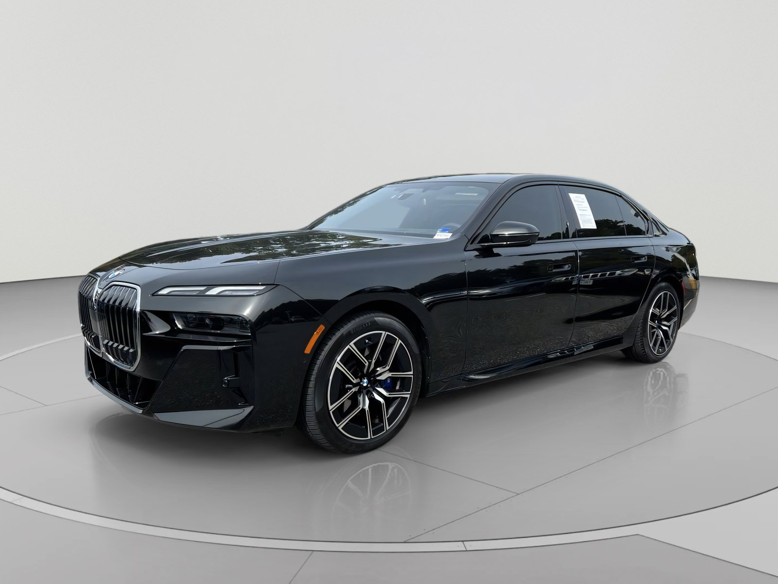 Used 2025 BMW 740i xDrive AWD/4WD image 1