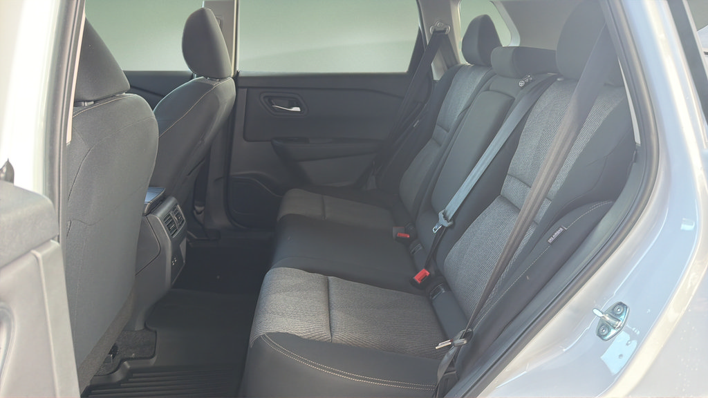 New 2026 Nissan Rogue SV FWD image 16