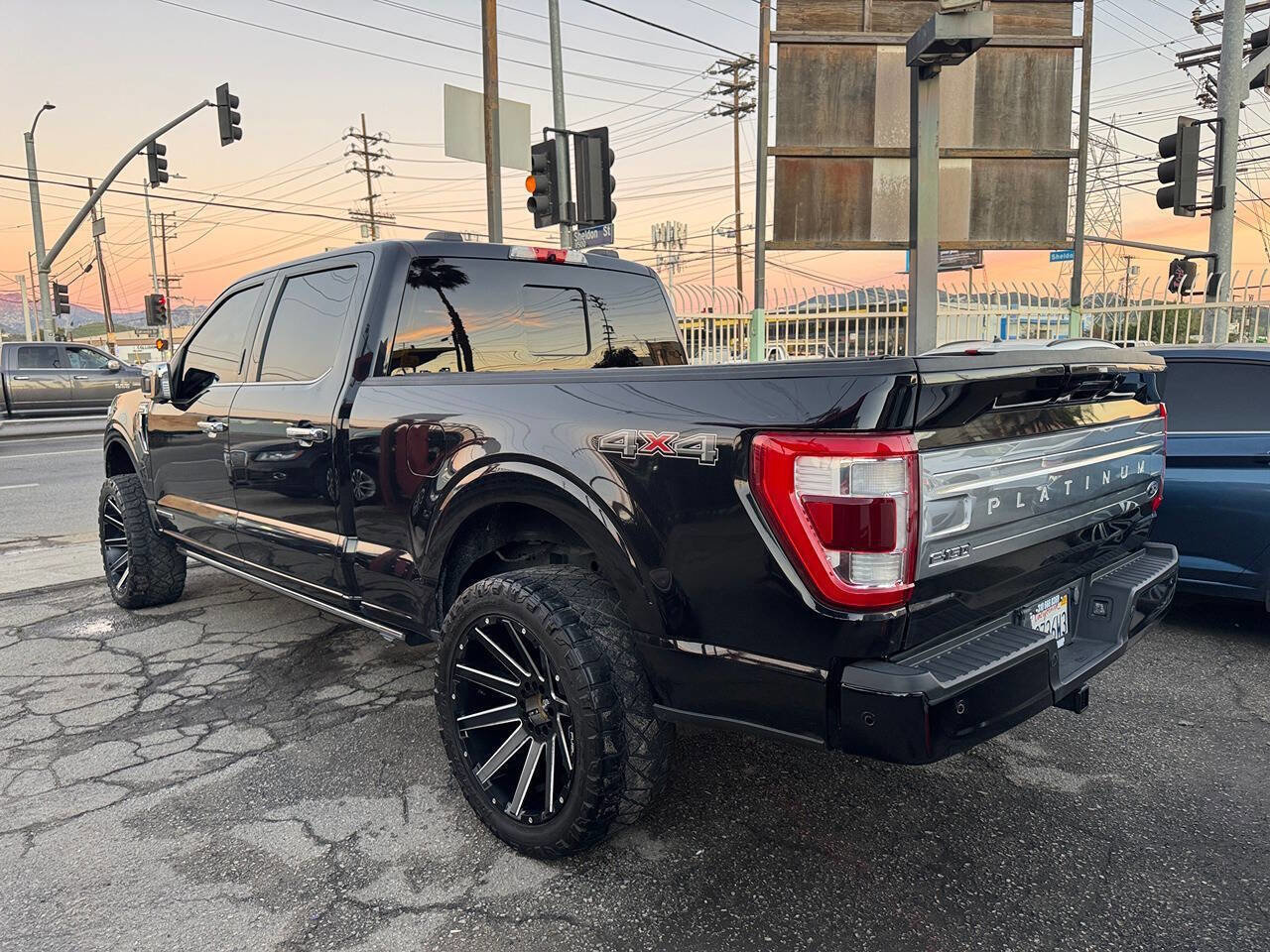 Used 2021 Ford F150 Platinum w/ Max Trailer Tow Package image 5