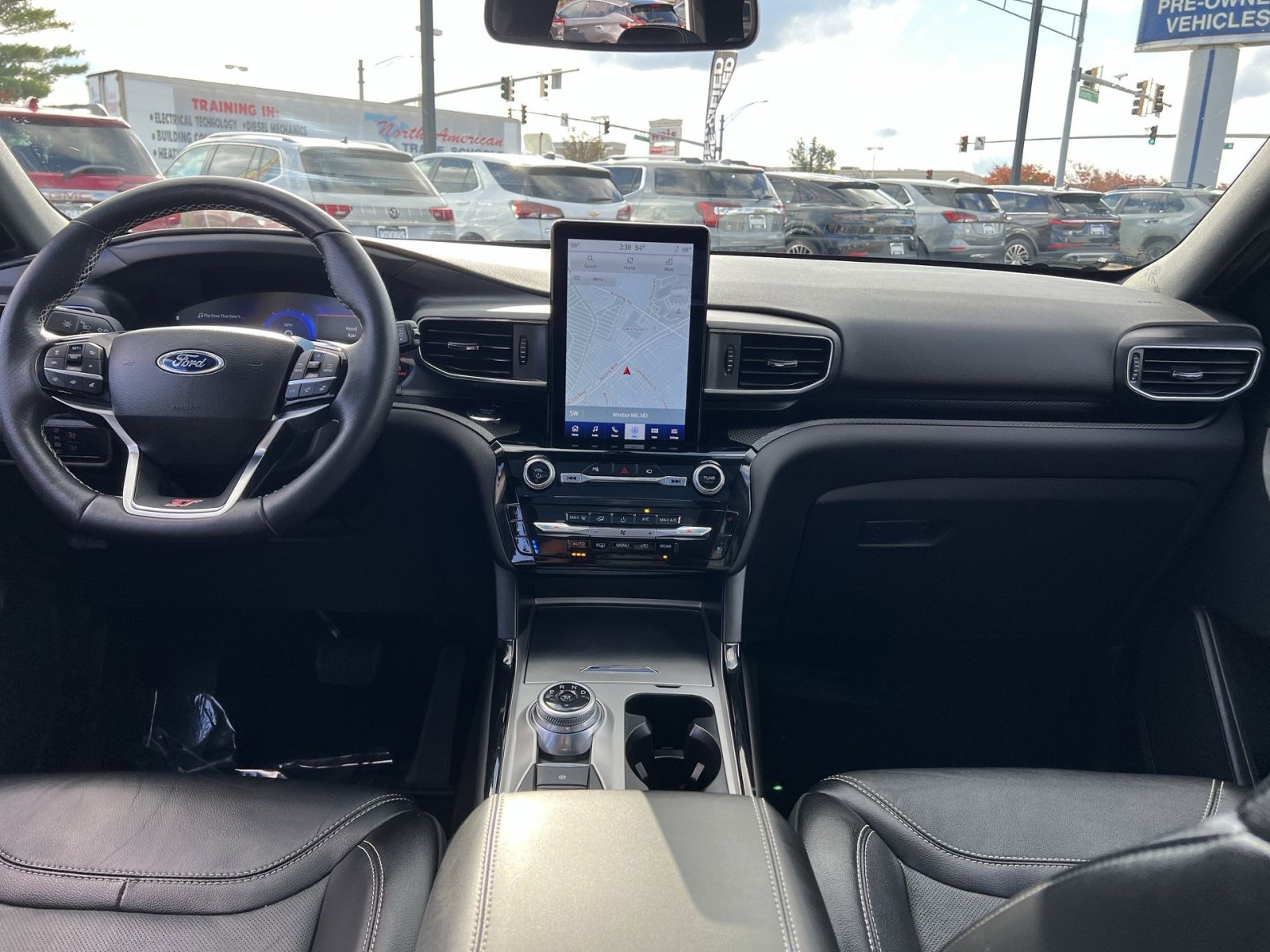 Used 2023 Ford Explorer ST w/ Equipment Group 401A image 23