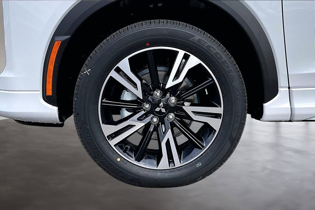 New 2026 Mitsubishi Eclipse Cross SEL AWD/4WD image 14