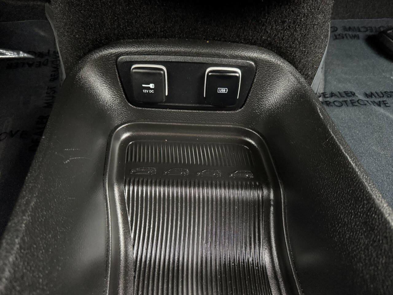 Used 2020 Chrysler Pacifica Touring-L image 48