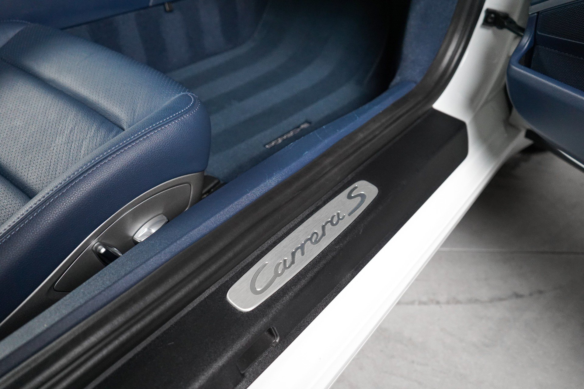 Used 2015 Porsche 911 Carrera S RWD image 59