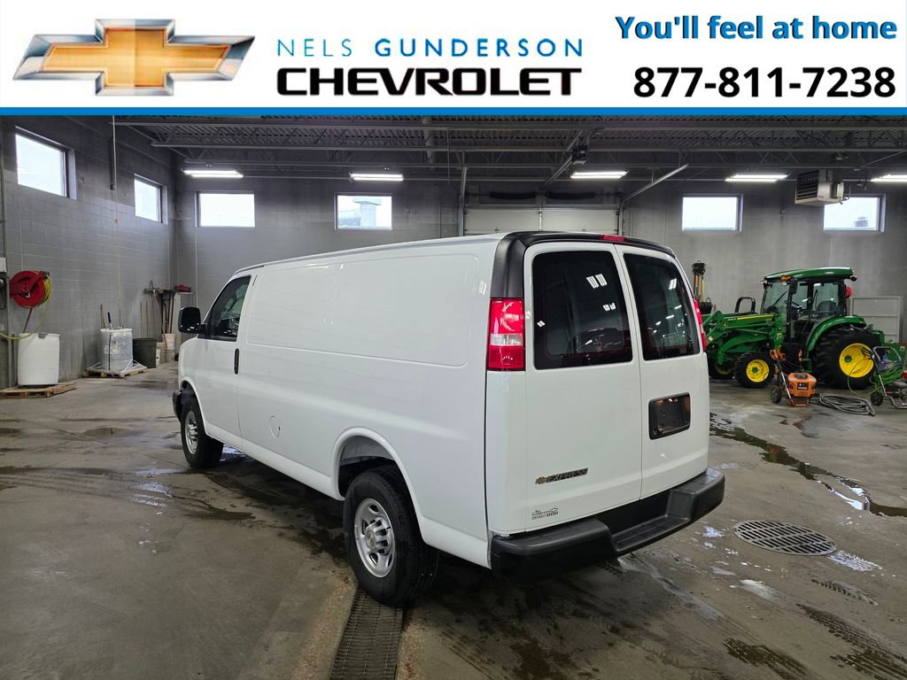 New 2026 Chevrolet Express 2500 w/ Driver Convenience Package RWD image 4
