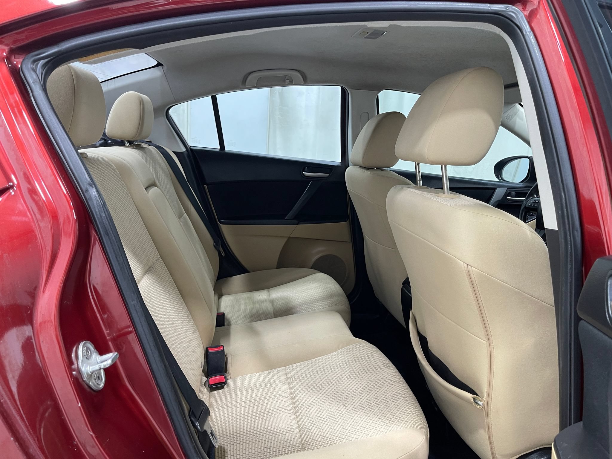 Used 2010 MAZDA MAZDA3 i Touring FWD image 27