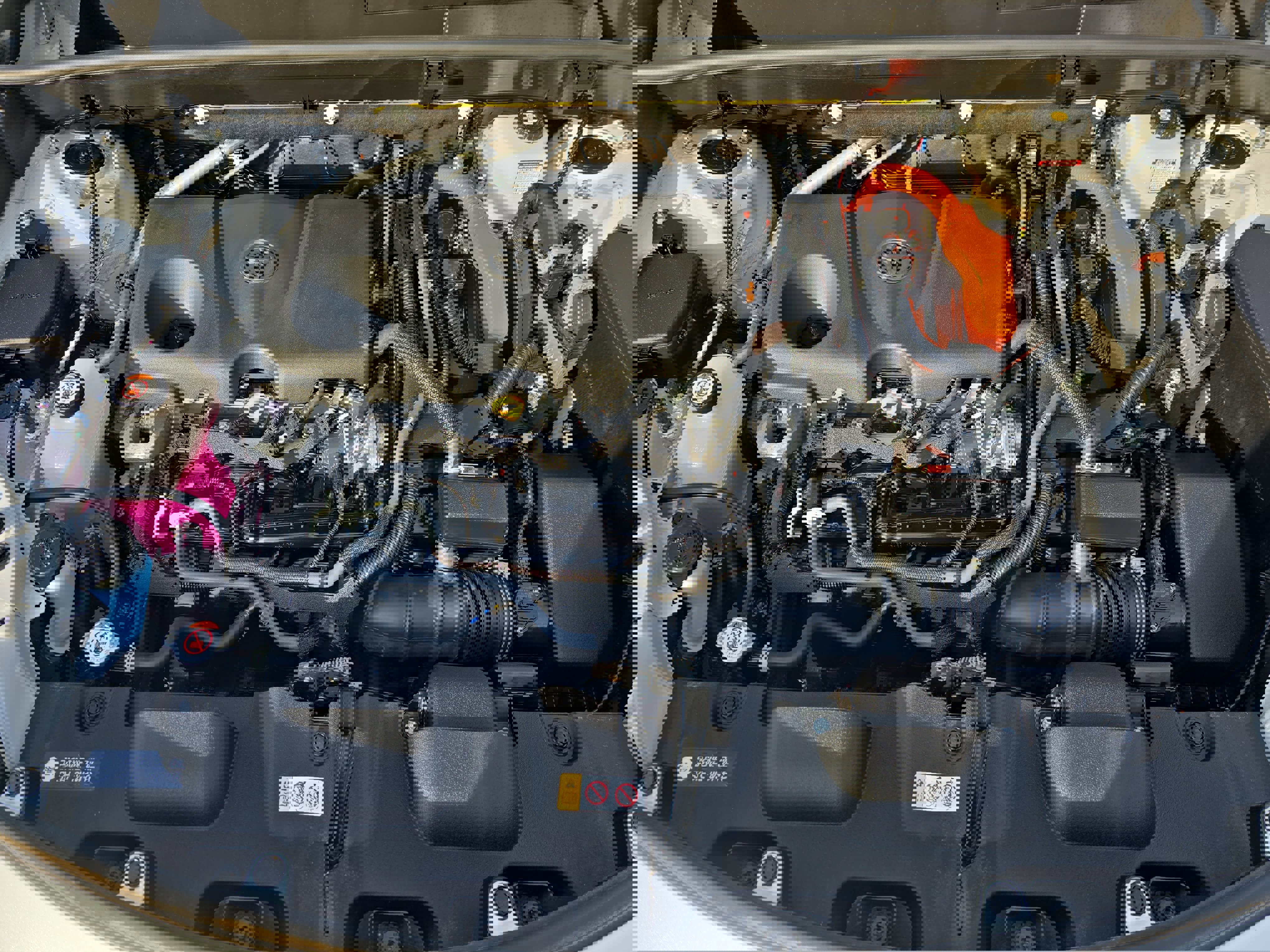 Certified 2024 Toyota Venza XLE image 33