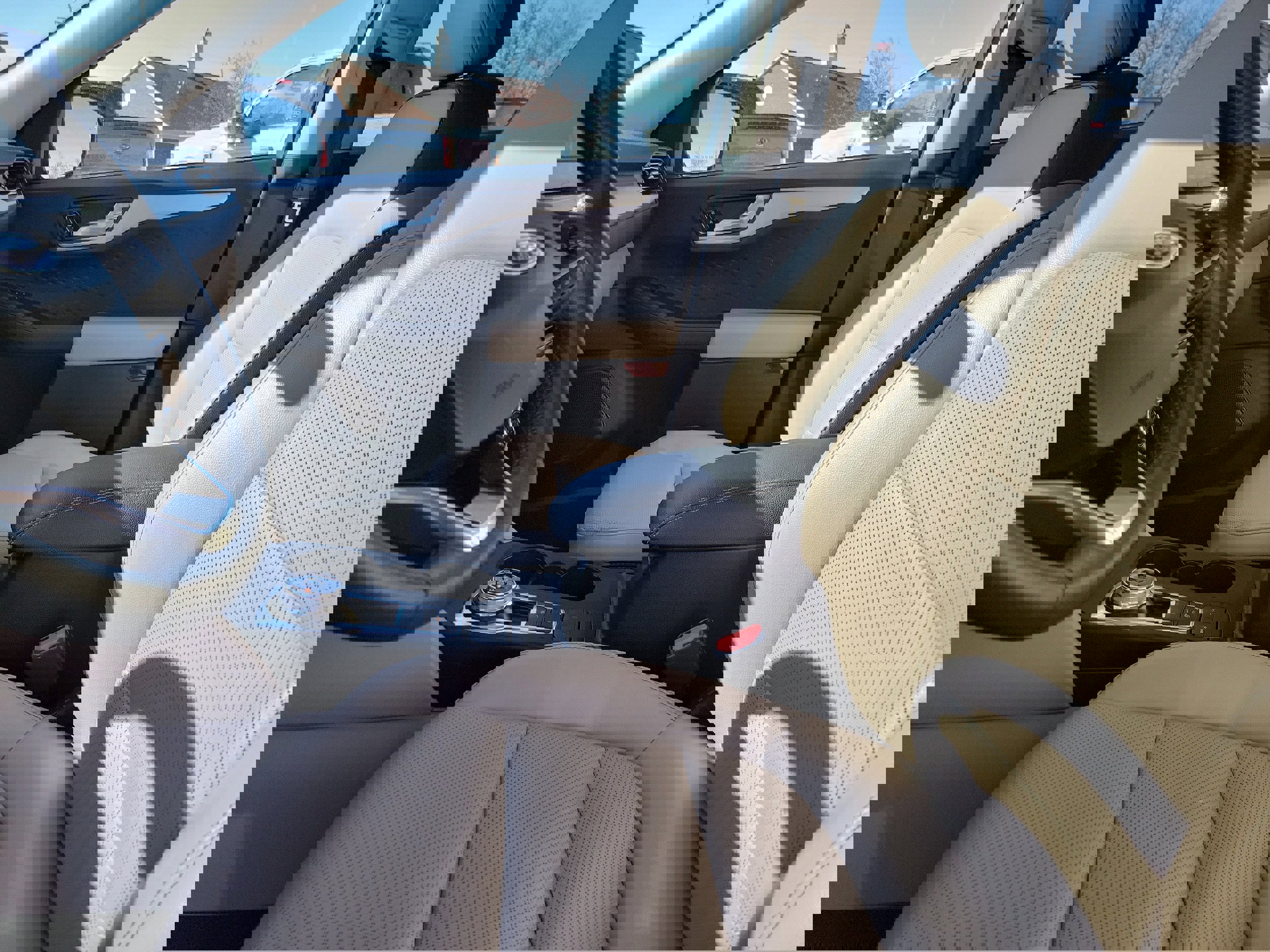 Certified 2020 Ford Escape SEL image 20