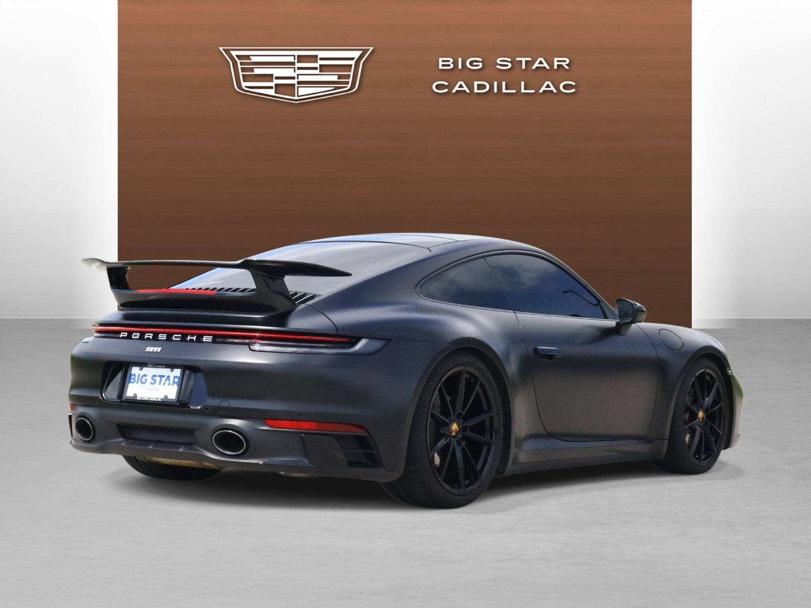 Used 2022 Porsche 911 Carrera RWD image 5
