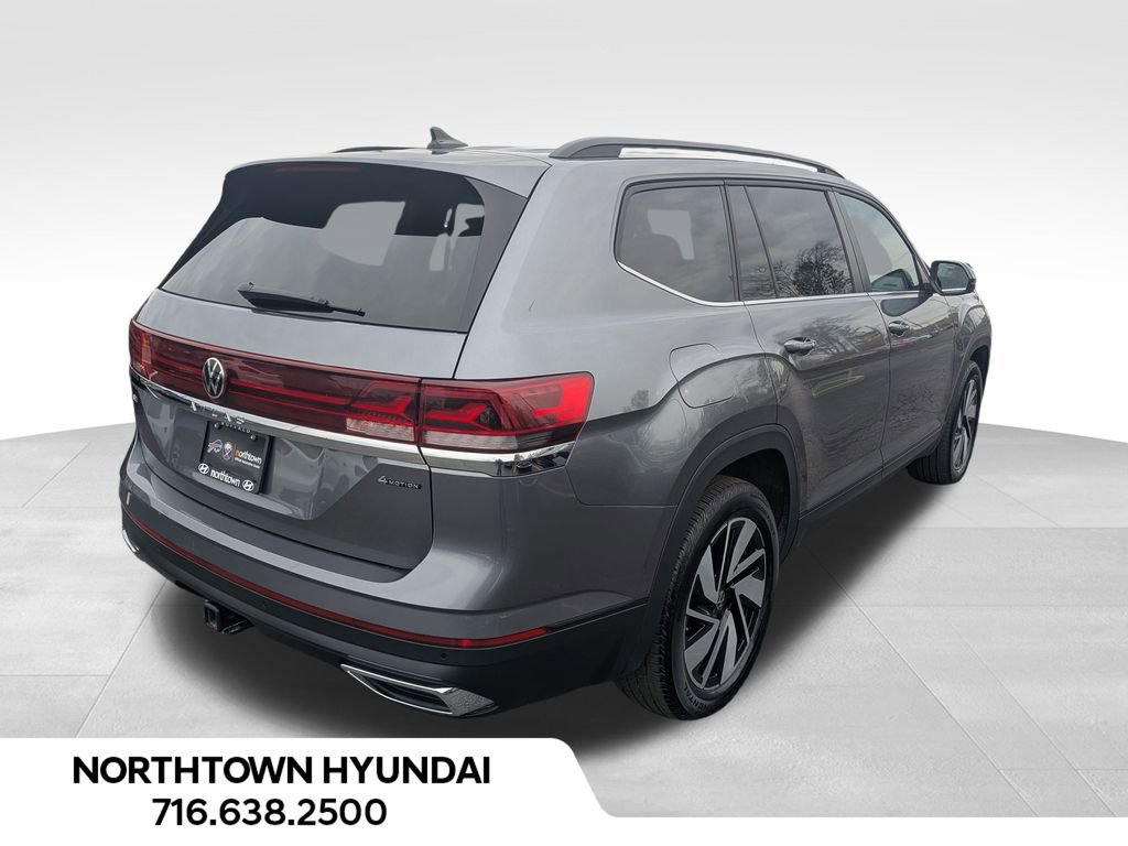 Used 2025 Volkswagen Atlas SE image 14