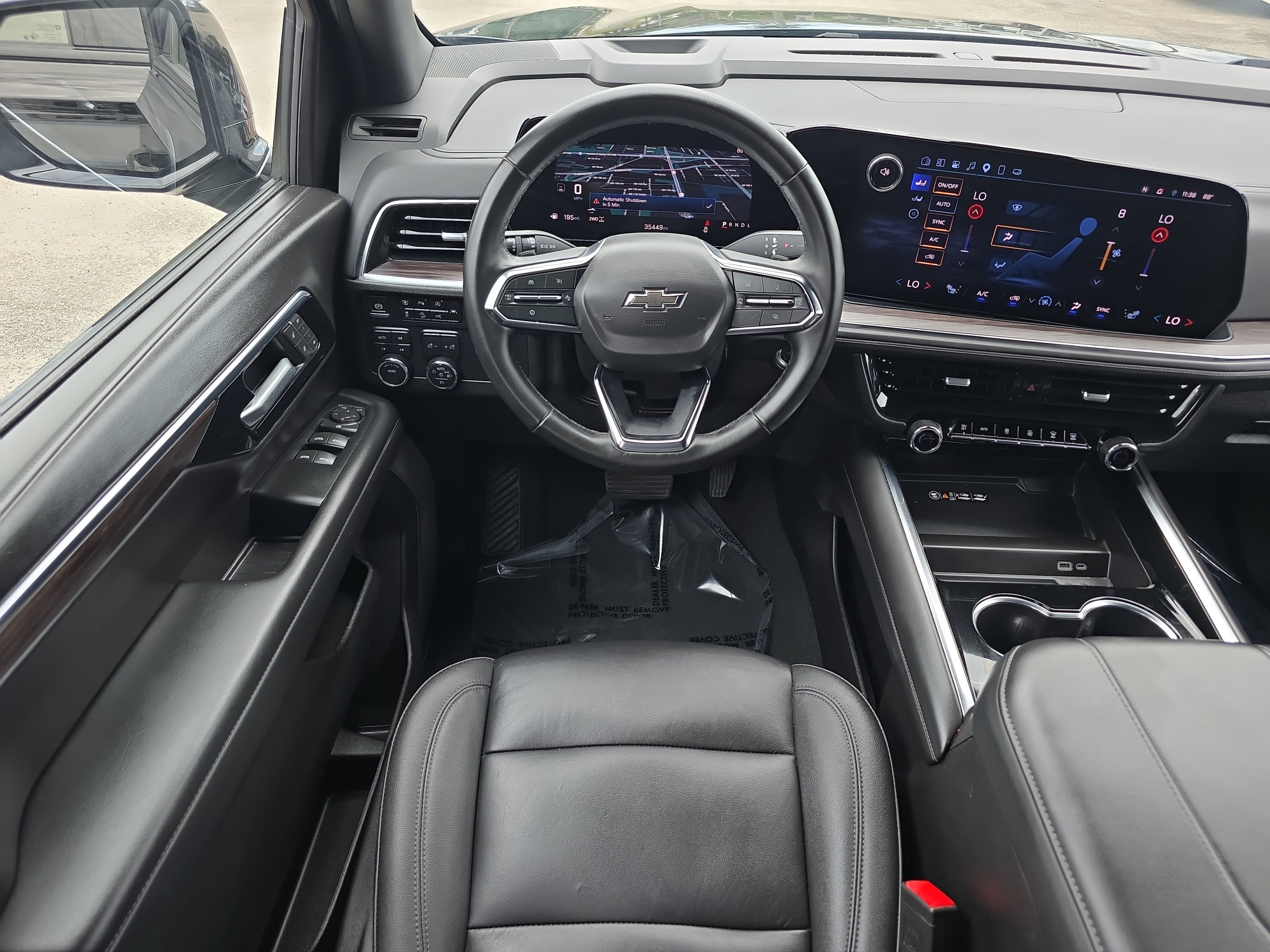 Used 2025 Chevrolet Suburban Z71 AWD/4WD image 18