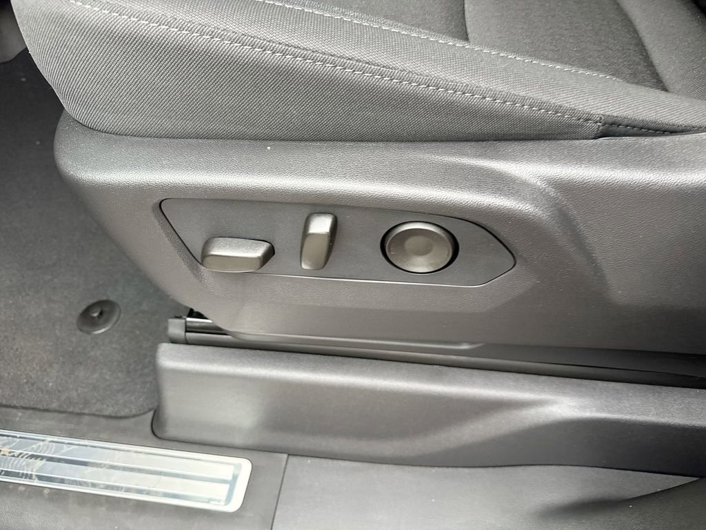 New 2026 Chevrolet Silverado 1500 LT image 14