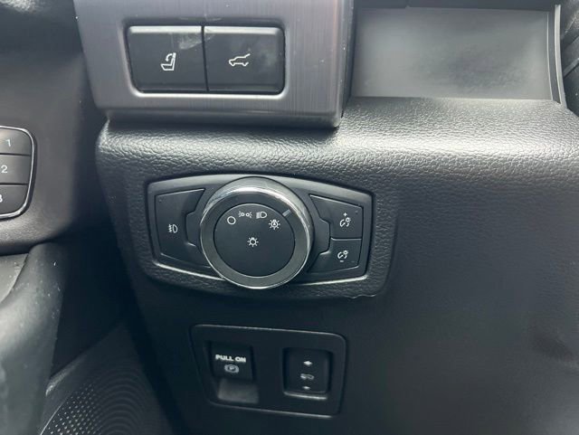 Used 2019 Ford Expedition Max Platinum AWD/4WD image 17