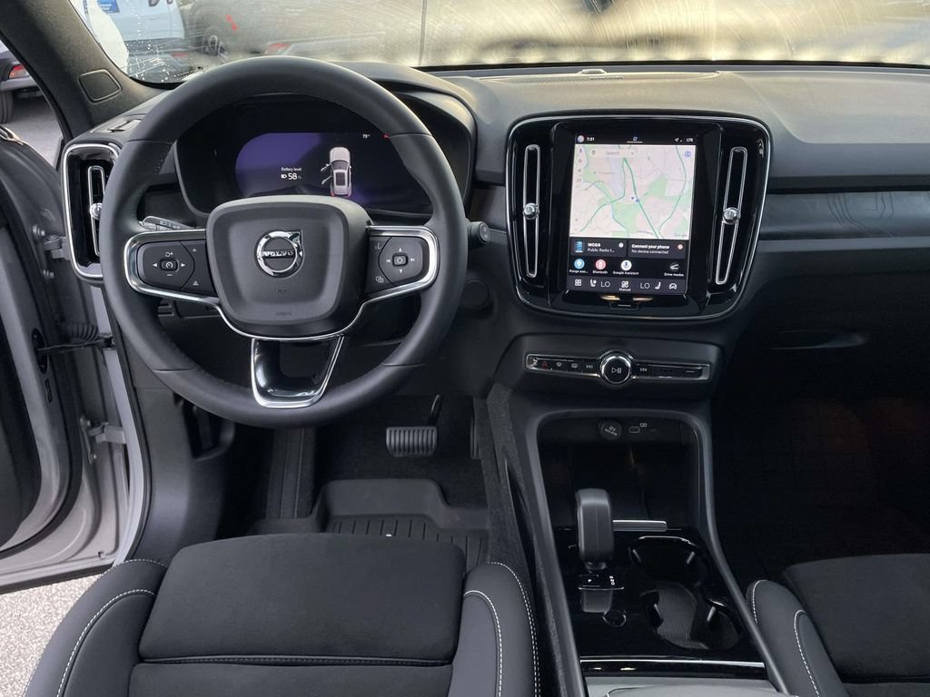 Used 2023 Volvo XC40 Recharge Ultimate w/ Protection Package Premier AWD/4WD image 4