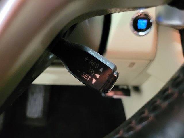 Used 2015 Toyota Highlander Limited image 33