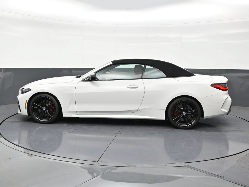 Used 2023 BMW M440i Convertible w/ Premium Package RWD image 2