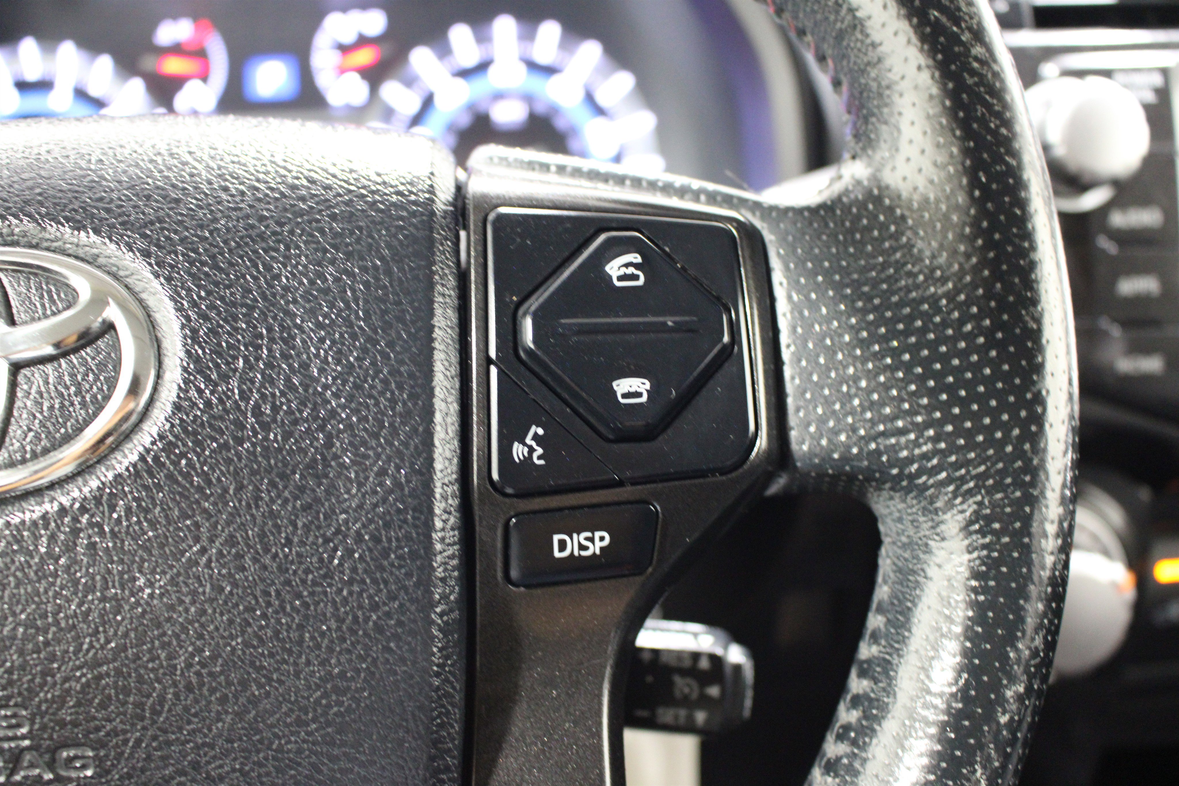 Used 2016 Toyota 4Runner Trail Premium AWD/4WD image 12