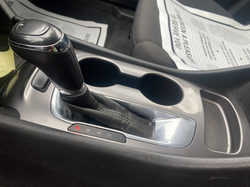Used 2020 Chevrolet Malibu RS FWD image 30