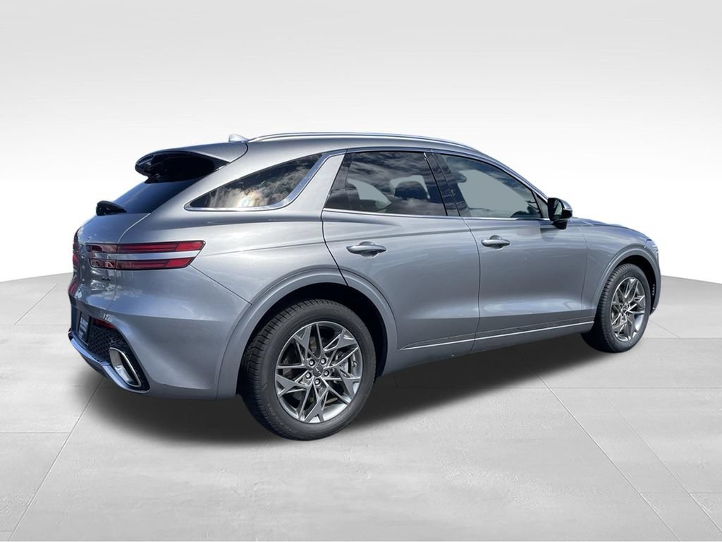 Used 2025 Genesis GV70 2.5T AWD/4WD image 4