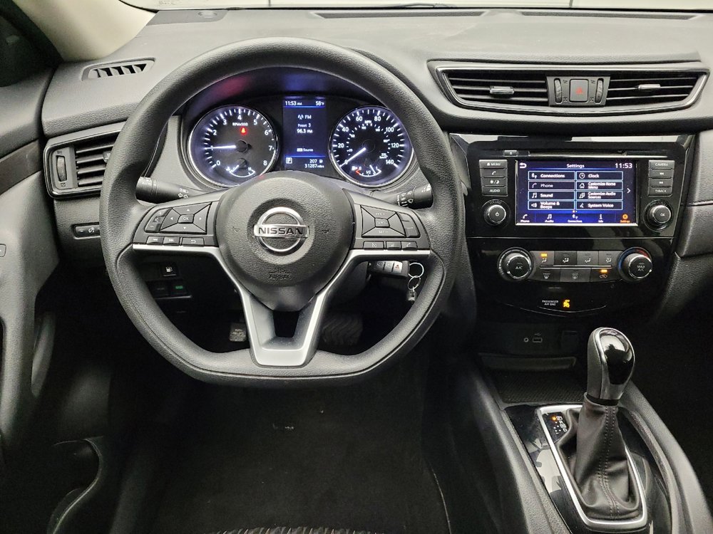 Used 2019 Nissan Rogue S image 22