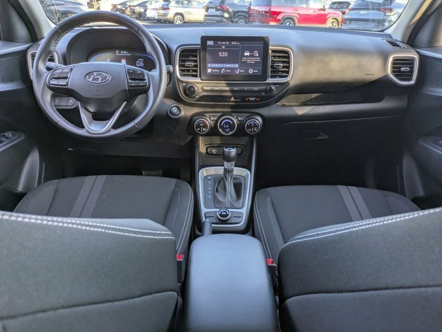 Used 2025 Hyundai Venue SEL image 19