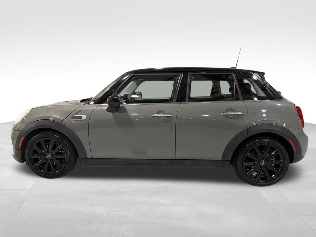 Used 2018 MINI Cooper 4-Door Hardtop image 10