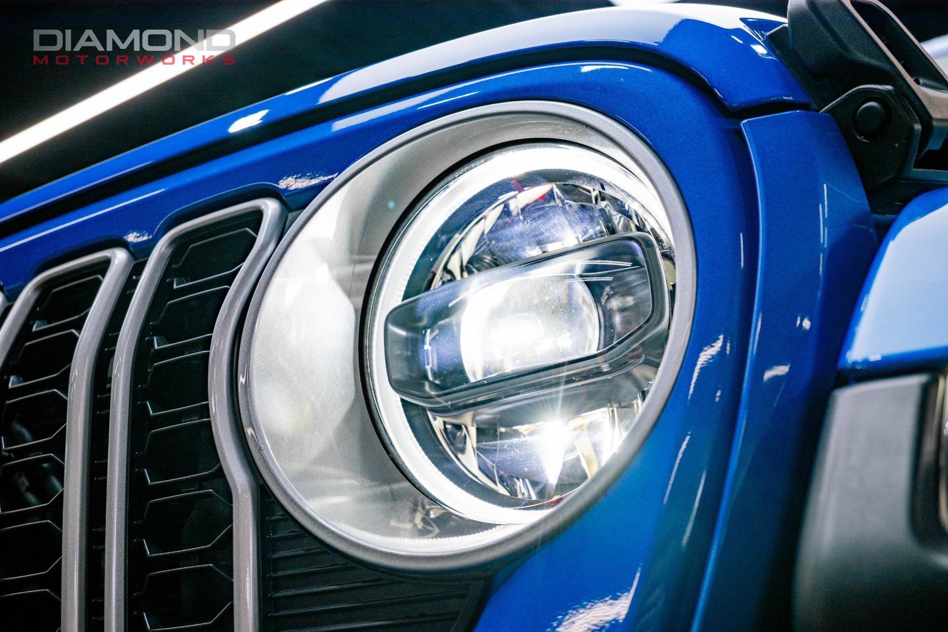 Used 2024 Jeep Wrangler Unlimited Sahara w/ Technology Group image 6