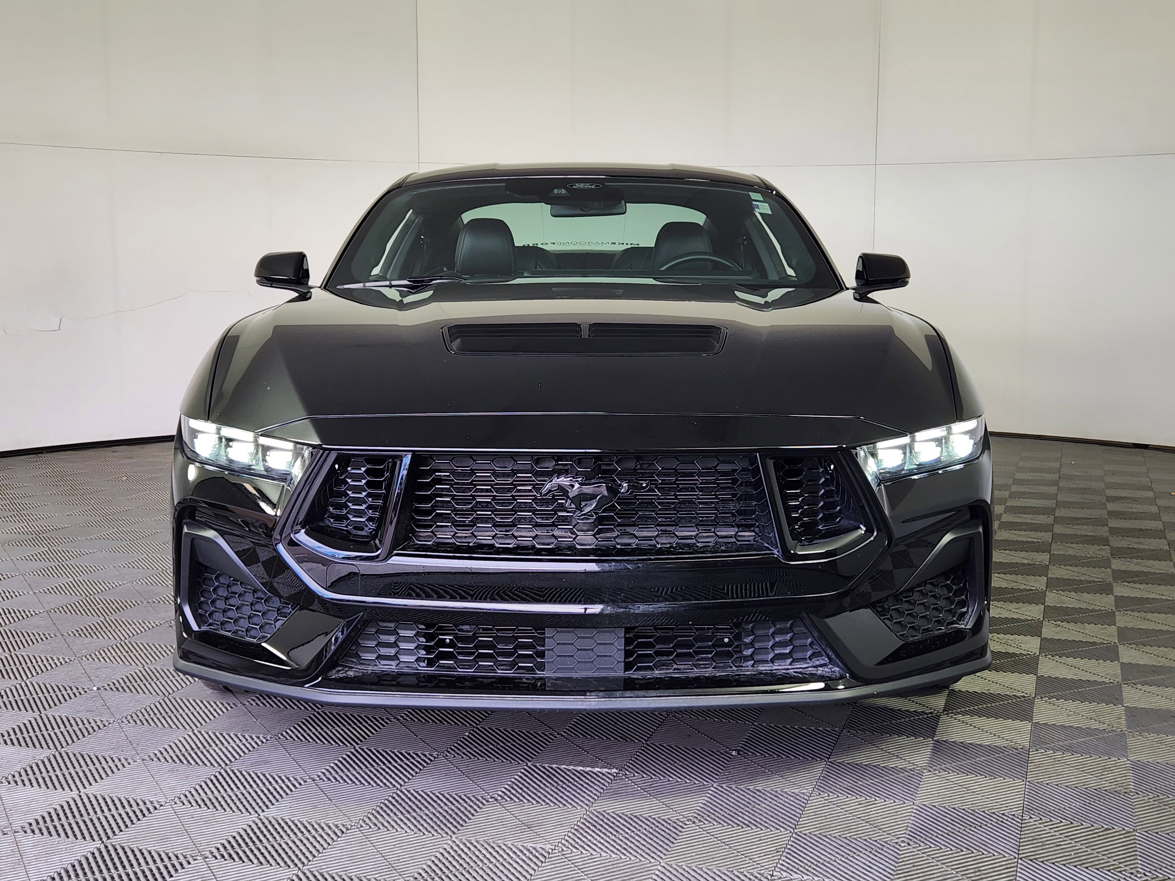 Used 2025 Ford Mustang GT Premium image 2