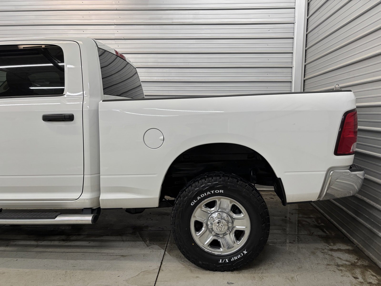 Used 2018 RAM 2500 Tradesman w/ Chrome Appearance Group image 5