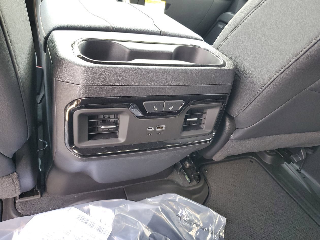 New 2026 GMC Sierra 1500 AT4 w/ AT4 Premium Package AWD/4WD image 17