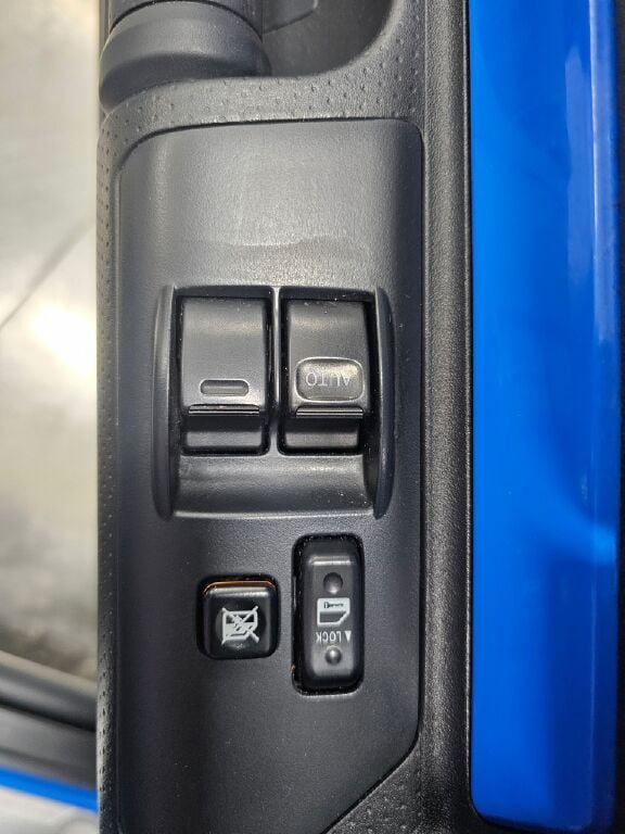 Used 2007 Toyota FJ Cruiser 4WD image 28