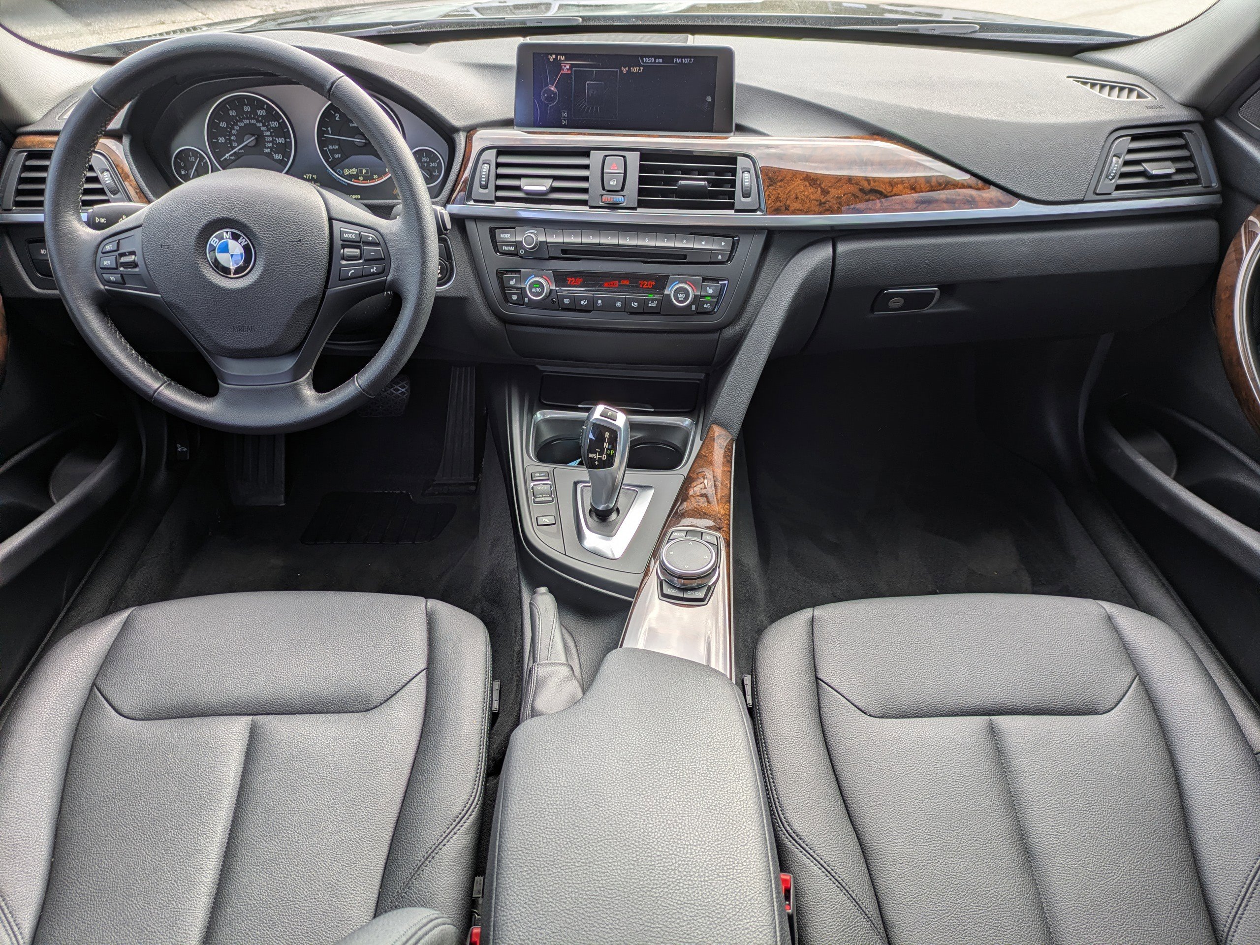 Used 2015 BMW 320i xDrive Sedan image 15