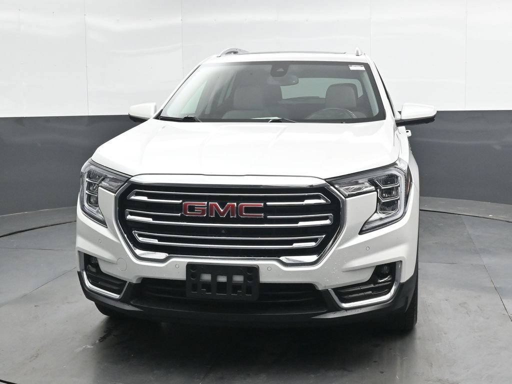 Used 2024 GMC Terrain SLT w/ Infotainment Package II AWD/4WD image 6