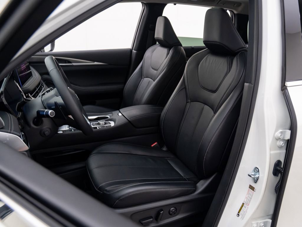 Used 2025 INFINITI QX60 Luxe image 15