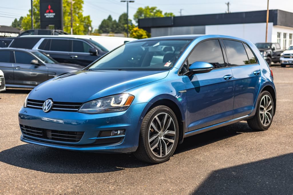 Used 2016 Volkswagen Golf SE w/ Lighting Package FWD image 4